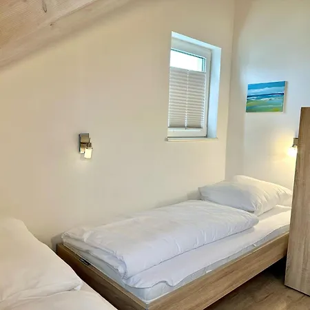 Nyaraló 9300 Seerose 7