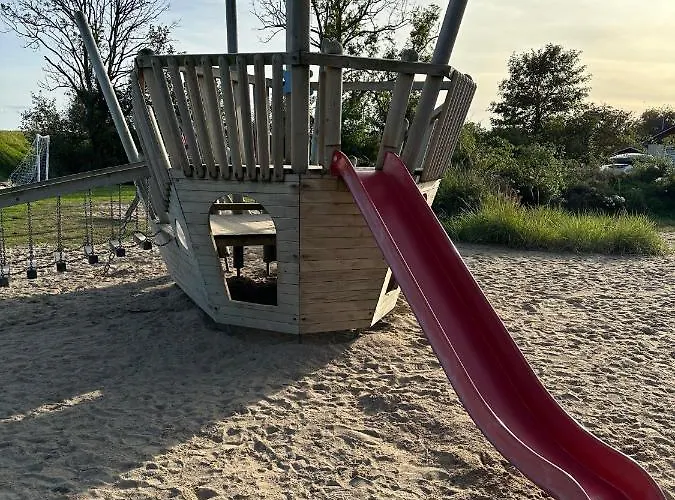 9300 Seerose 7 * Süssau